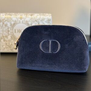 ✨NEW✨ Dior Beauty Cosmetic Pouch (Navy)